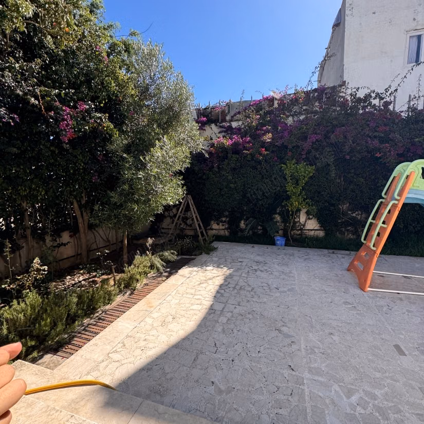 Villa en venta en Jbel Kbir con piscina en un complejo cerrado