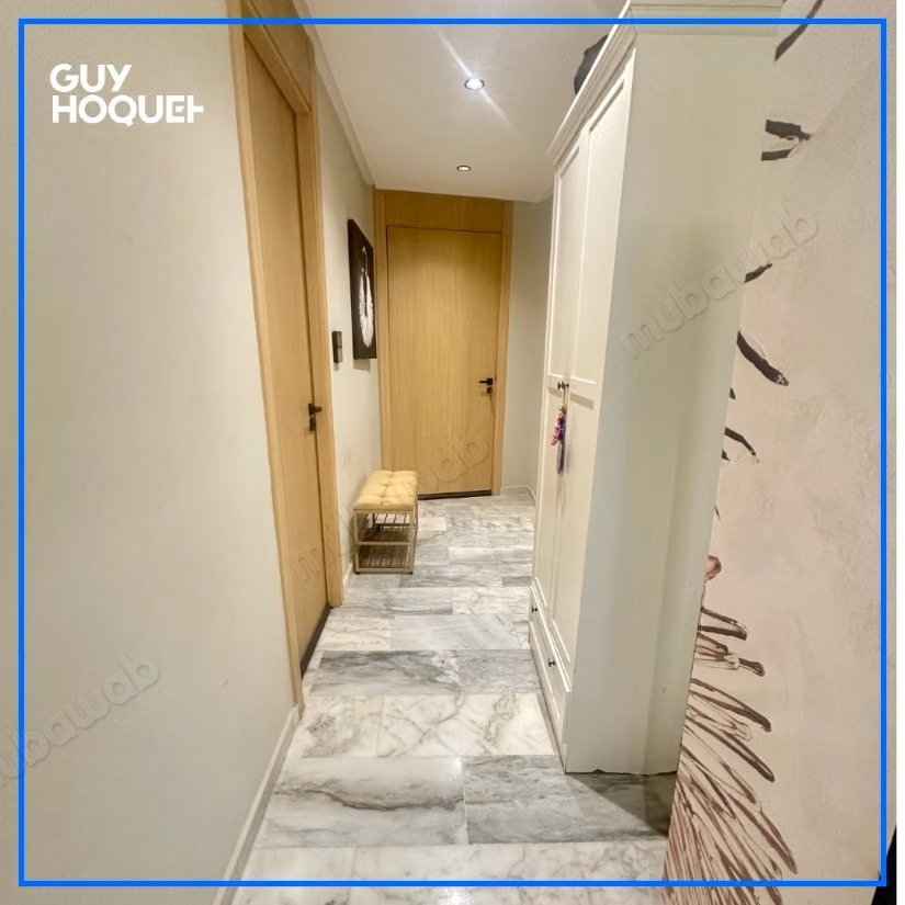 Studio Chic e Moderno con 3 Balconi