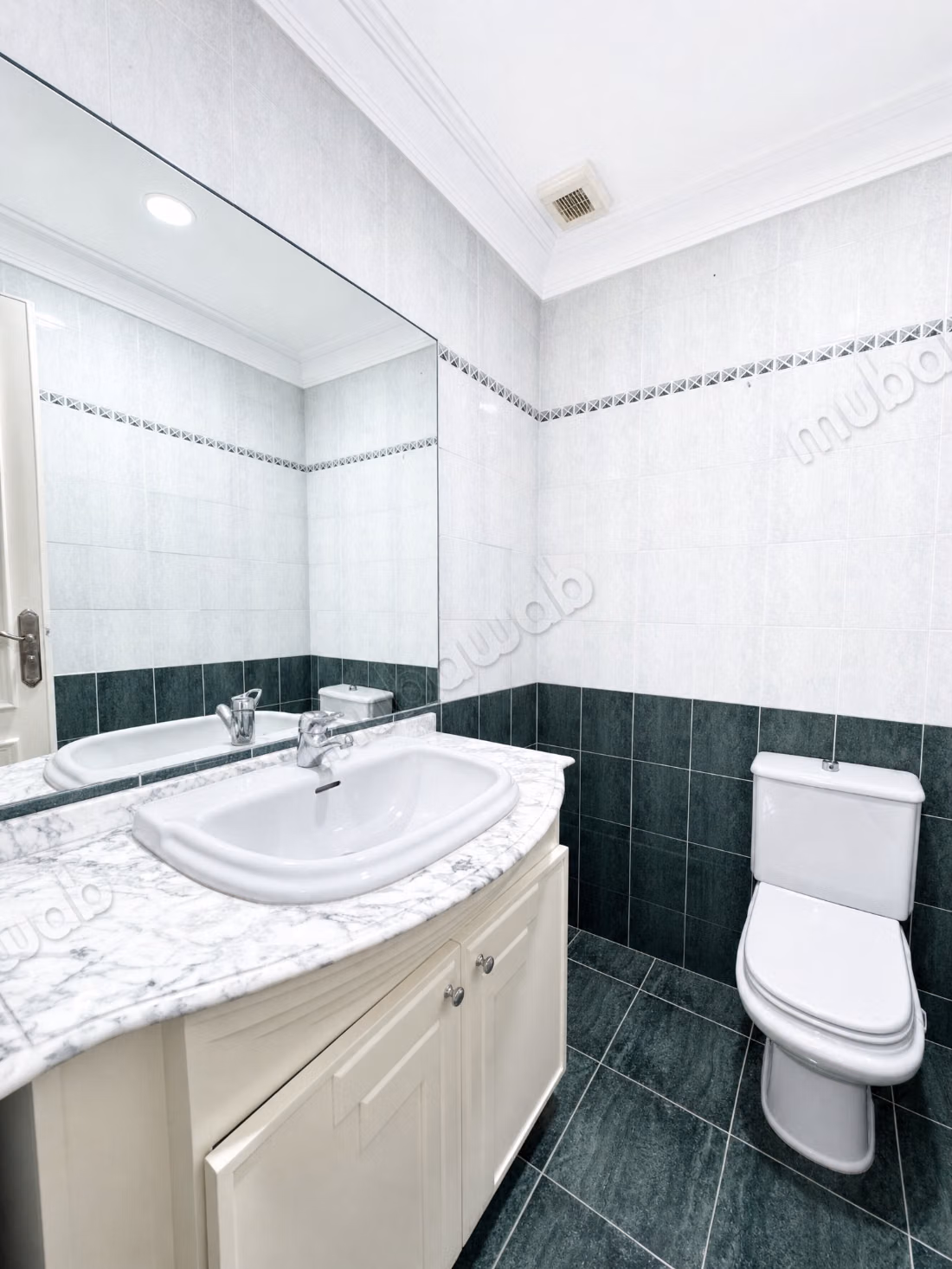 3-bedroom apartment for rent in the Golden Triangle