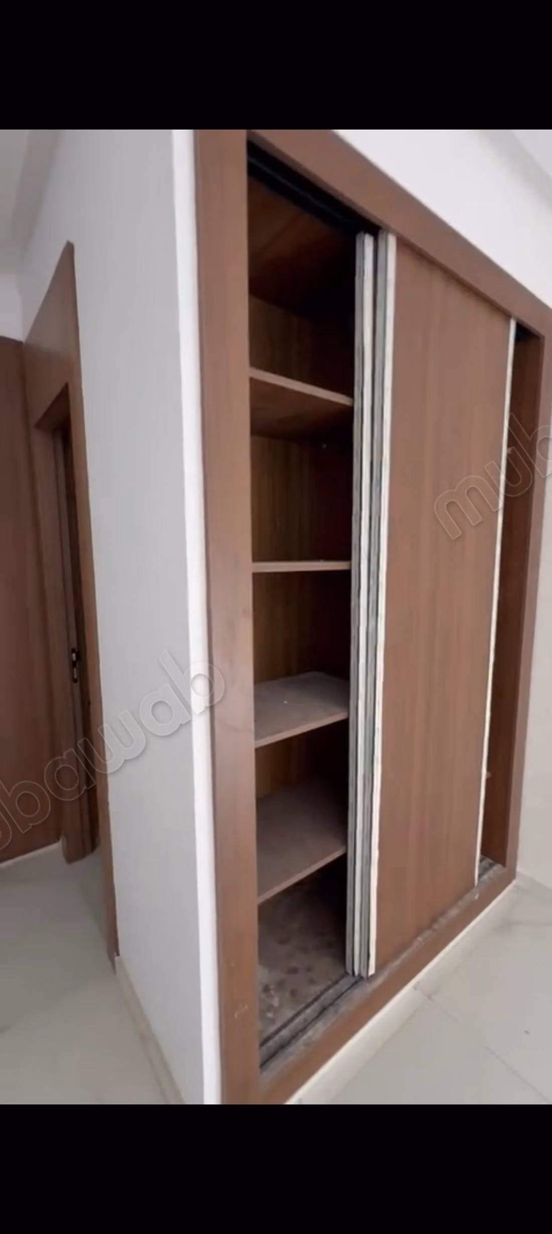 Appartement en vente à Bir Rami Est. 
3 chambres