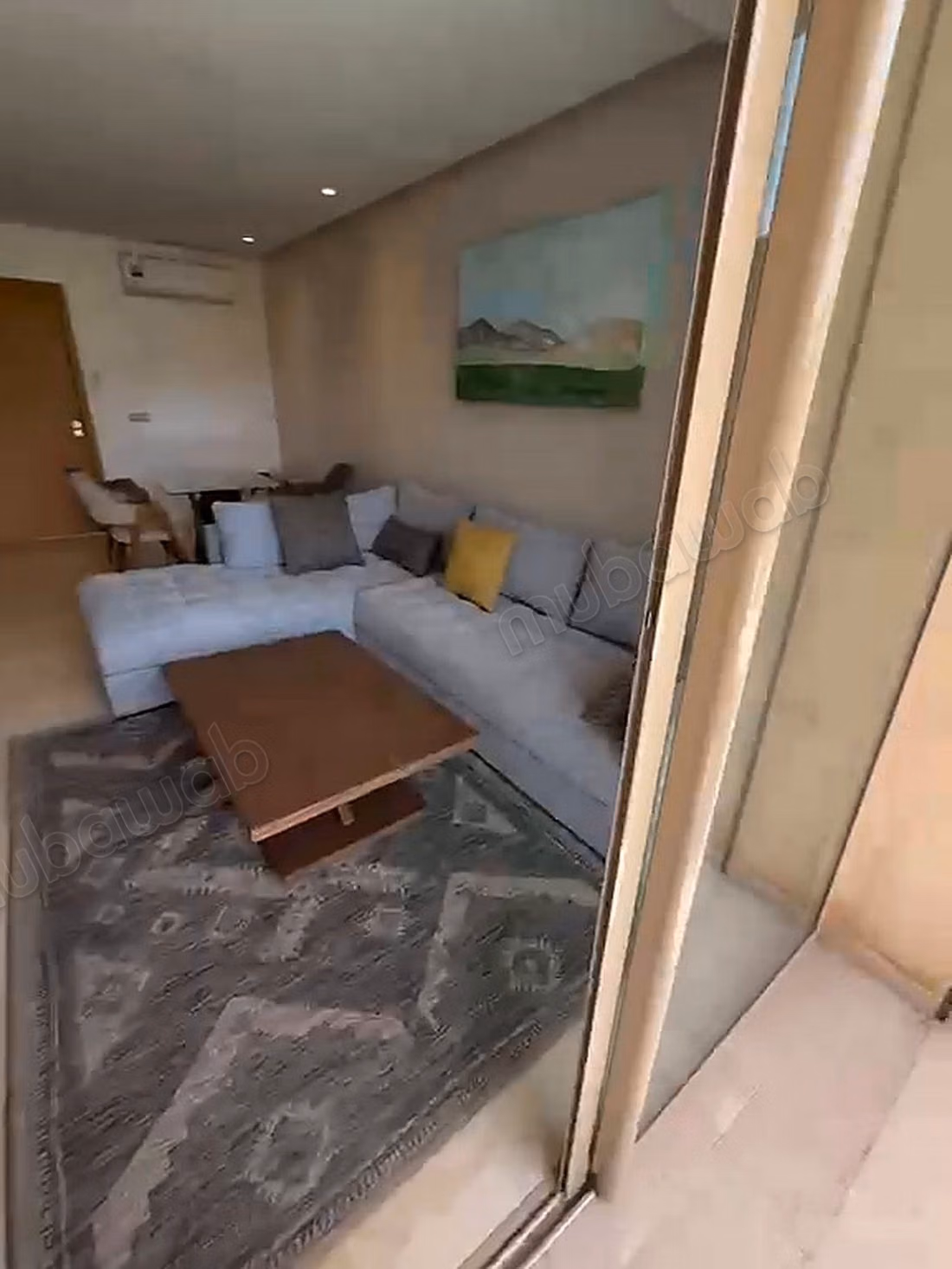 Apprt non meublé Rez de jardin à louer 
Prestigia