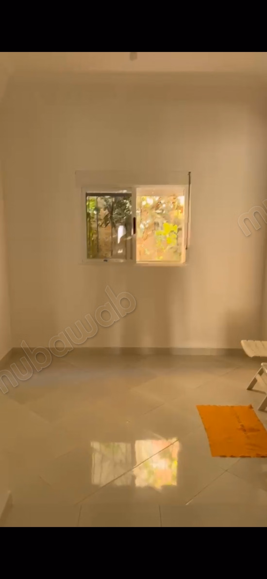 Maison de haut standing à vendre à Route Nationale Assilah.
Surface totale 282 m².
Parking et jardin