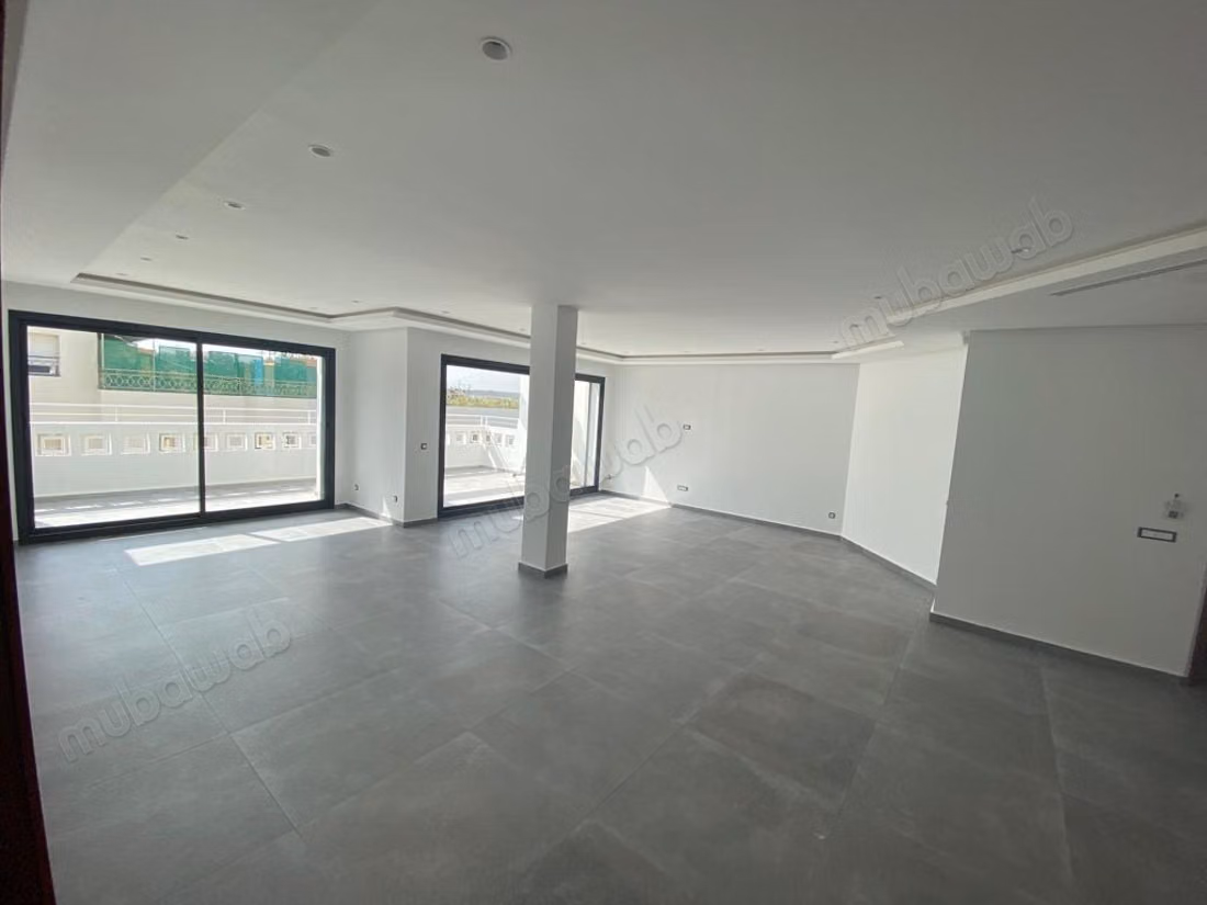 Très bel appartement en location à Riyad. 4 pièces confortables. Résidence sécurisée