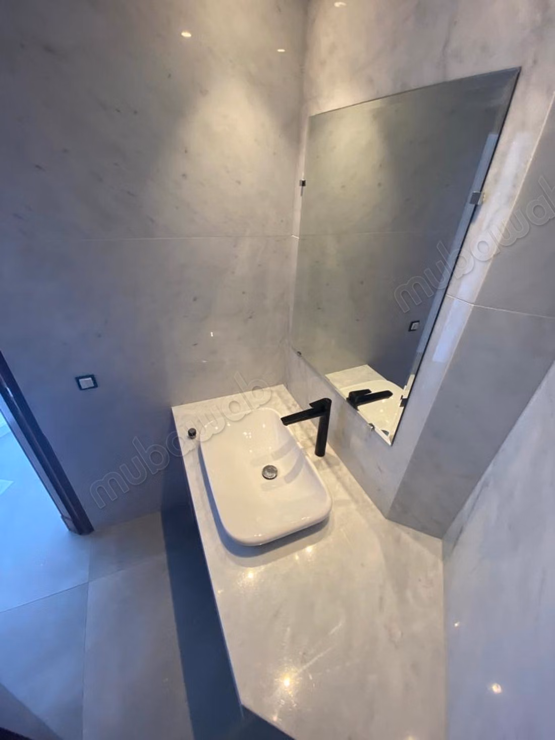 Très bel appartement en location à Riyad. 4 pièces confortables. Résidence sécurisée