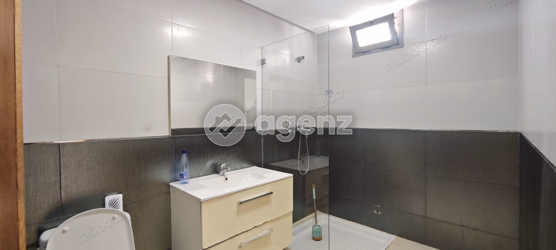 Appartement à vendre 90 m², 2 chambres 
2 Mars Casablanca