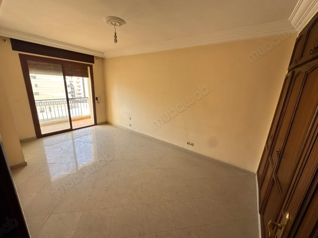 Bel appartement à vendre, Quartier administratif