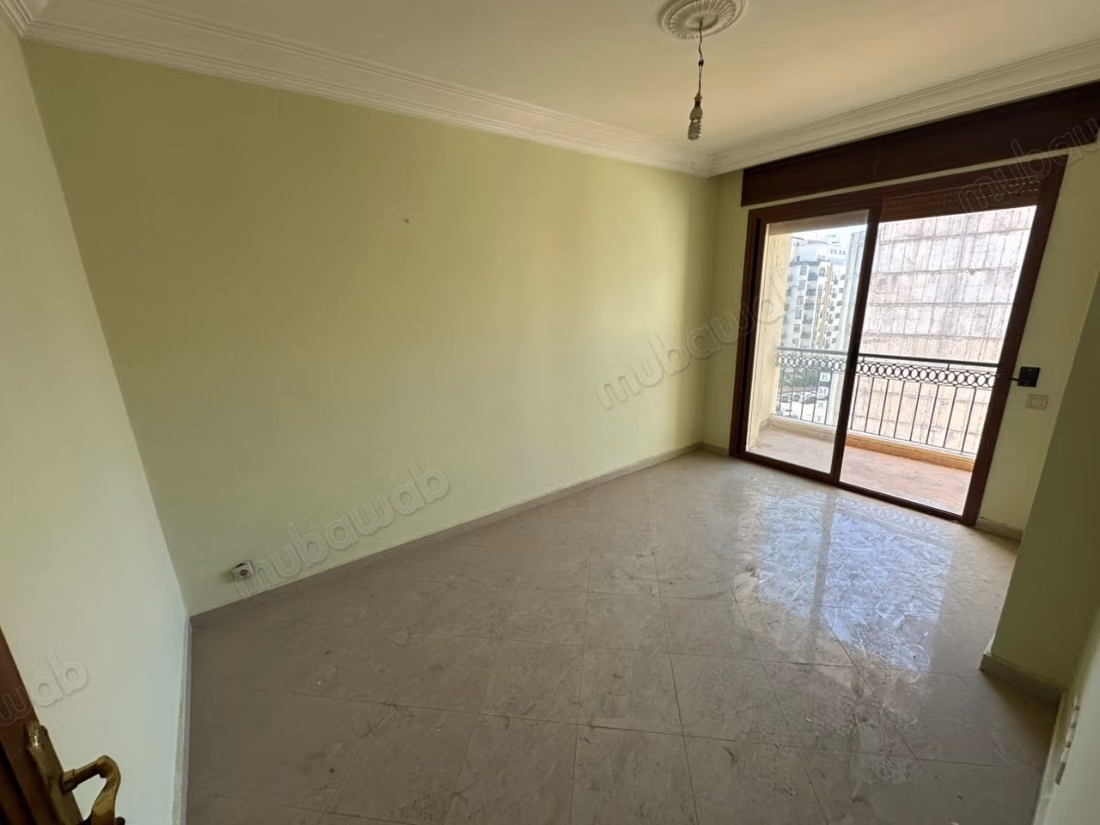 Bel appartement à vendre, Quartier administratif