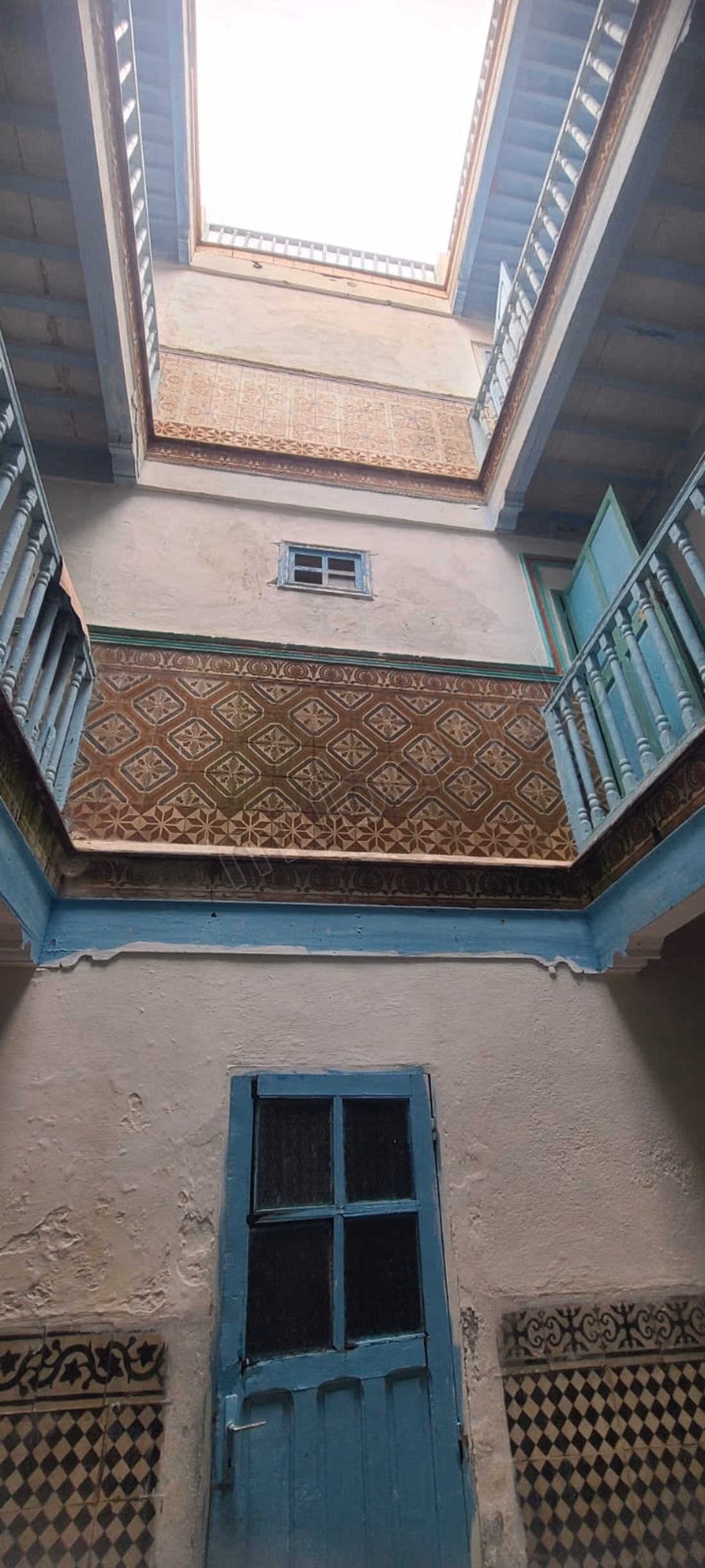 Très beau riad à vendre à Bab Sbaa. 9 belles chambres