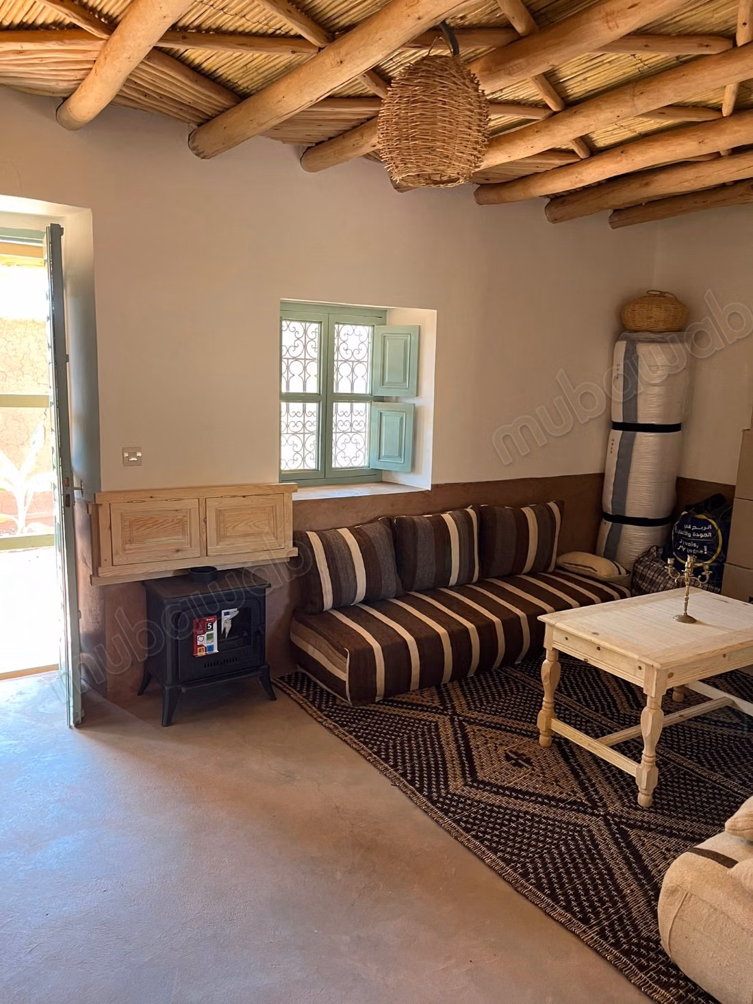 Maison avec magnifique vue entourées de Montagnes
