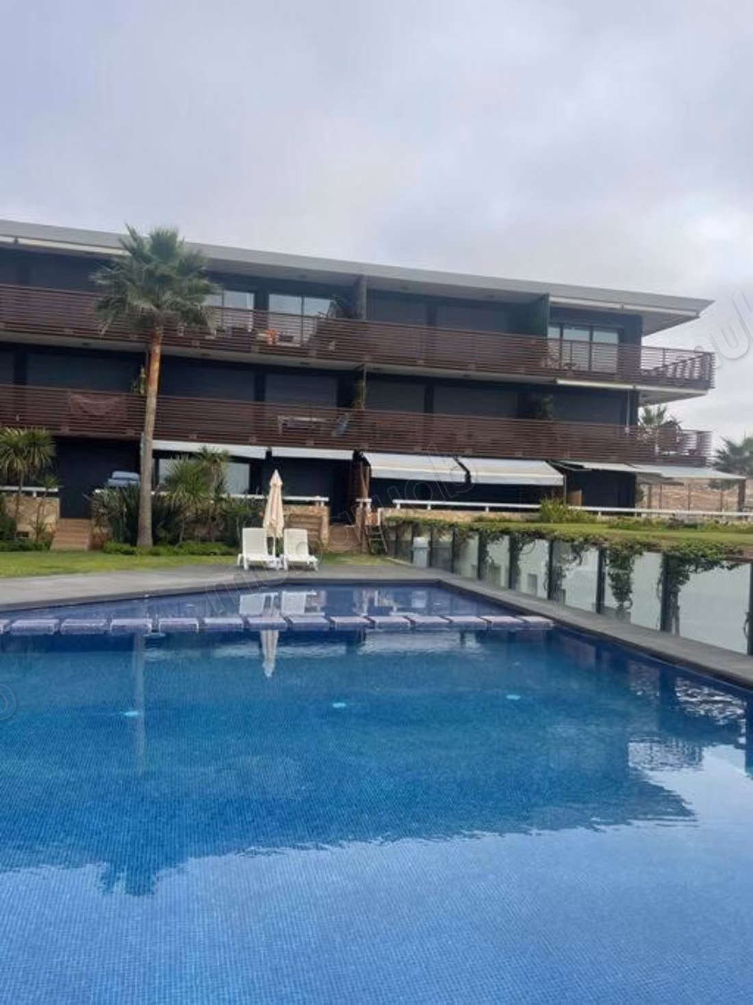 Superbe appartement à vendre à Dar Bouazza. Surface totale 132 m²