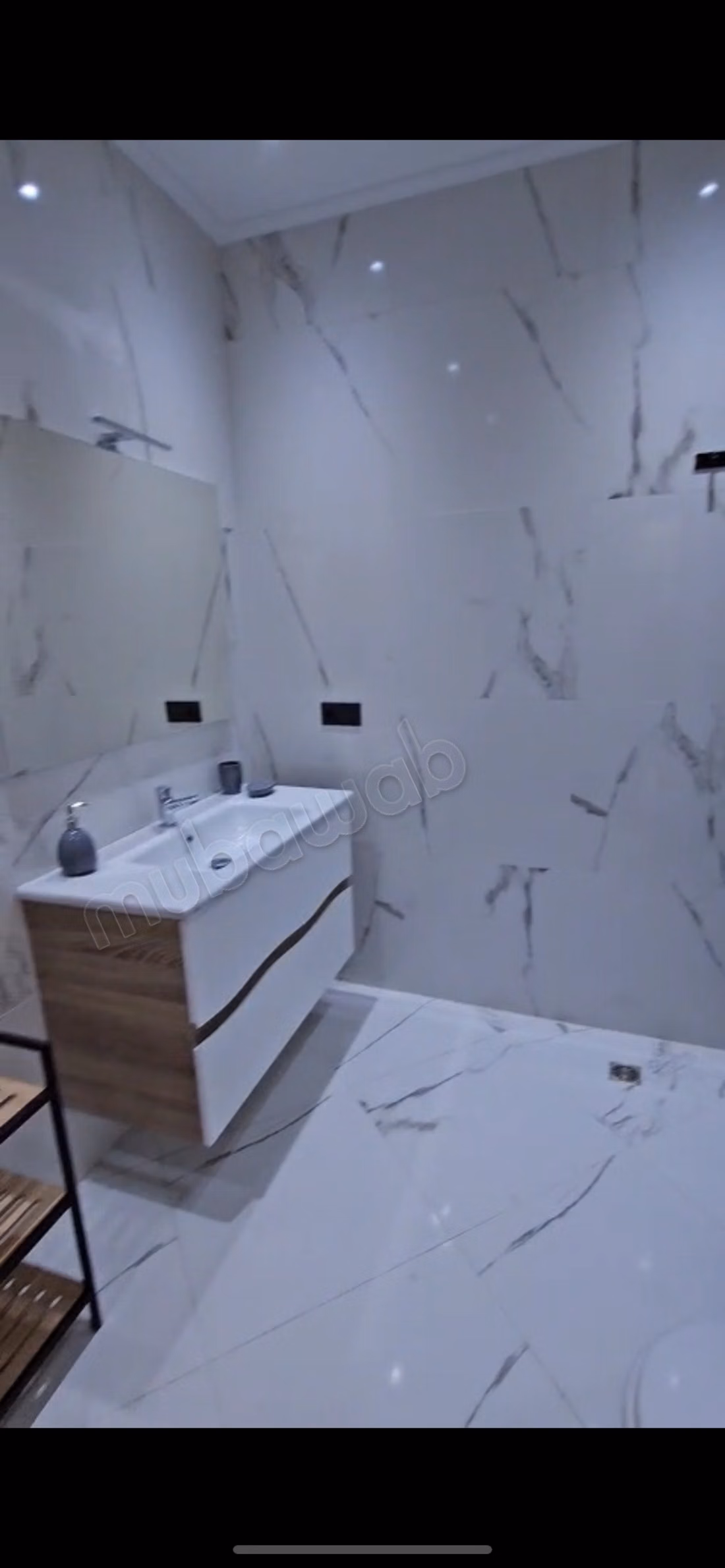 Un spacieux duplex de luxe. Meublé