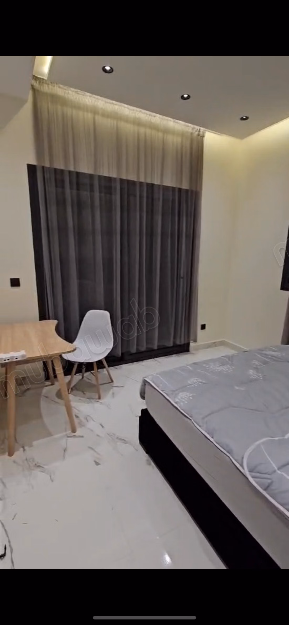 Un spacieux duplex de luxe. Meublé