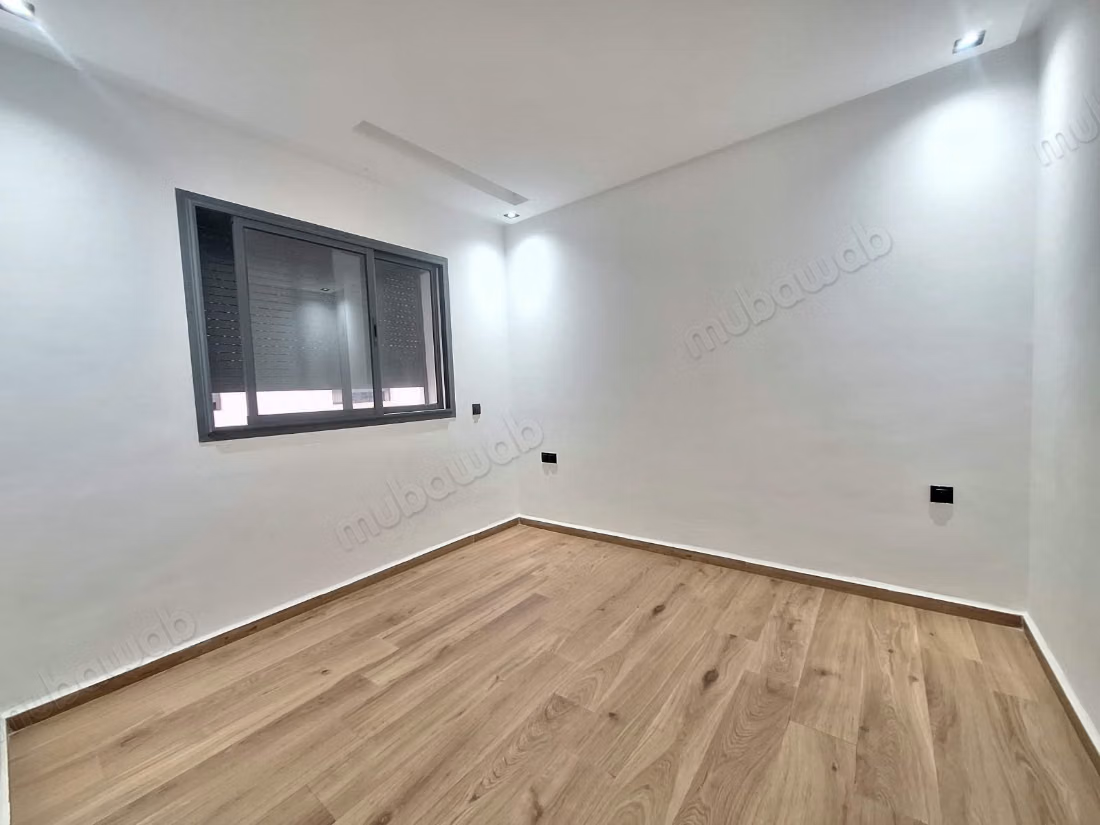 Apartamento en alquiler en Hivernage. Superficie 117 m². Servicio de conserjería, hermosa piscina