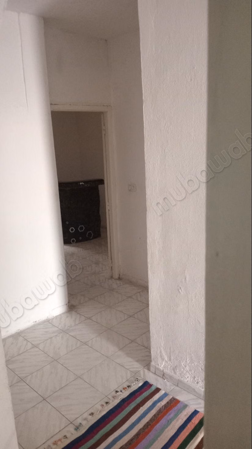 Maison à la vente à El Agba.
Surface de 175 m².
Espace vert