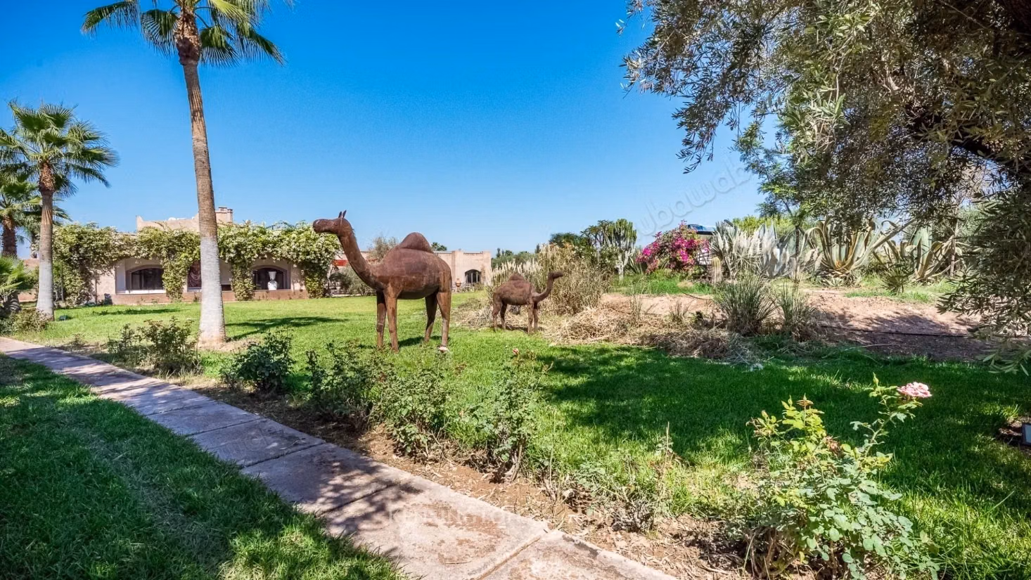 Villa proche ecolé US 
6 CH avec AVNA