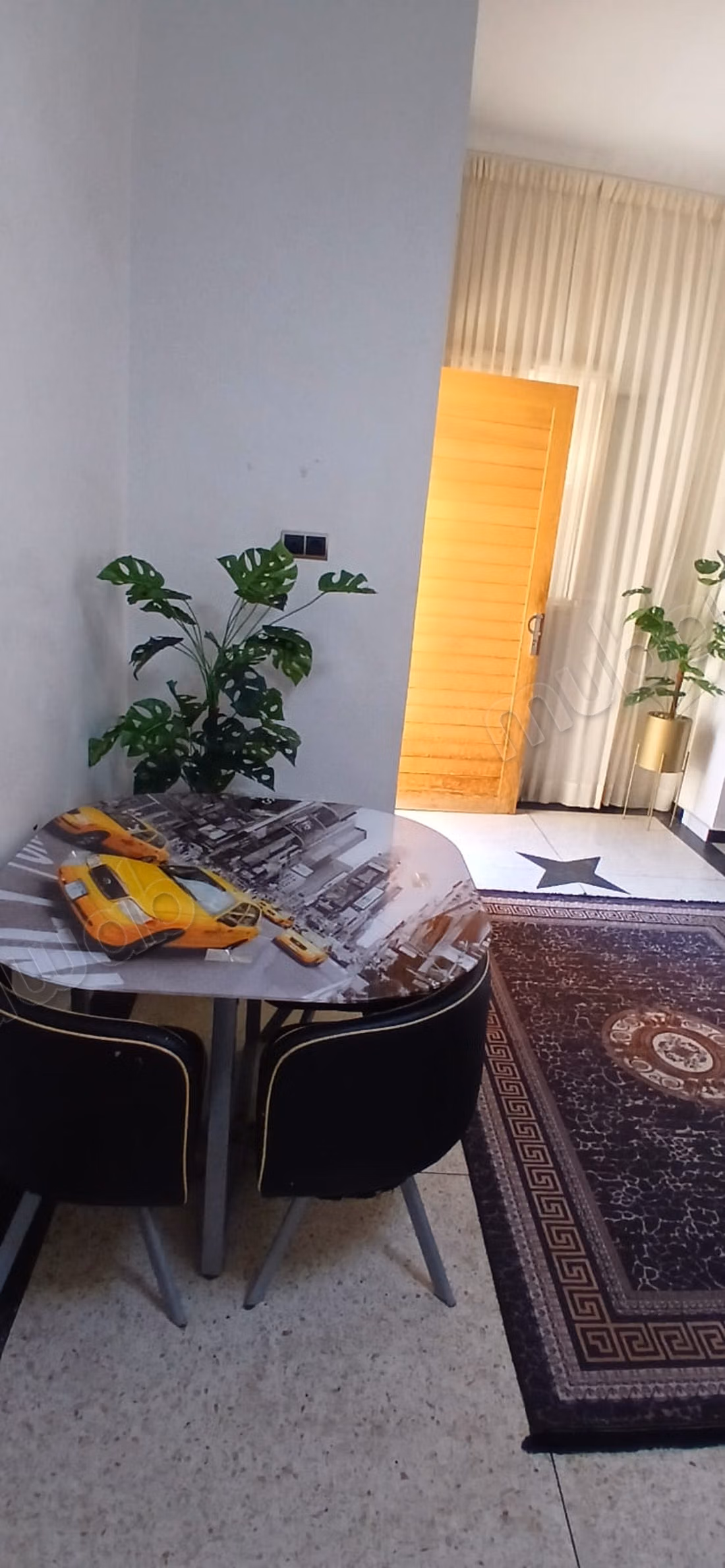 Appartement de vacances à louer à Anfa. Surface totale 80 m². Jardin et garage
