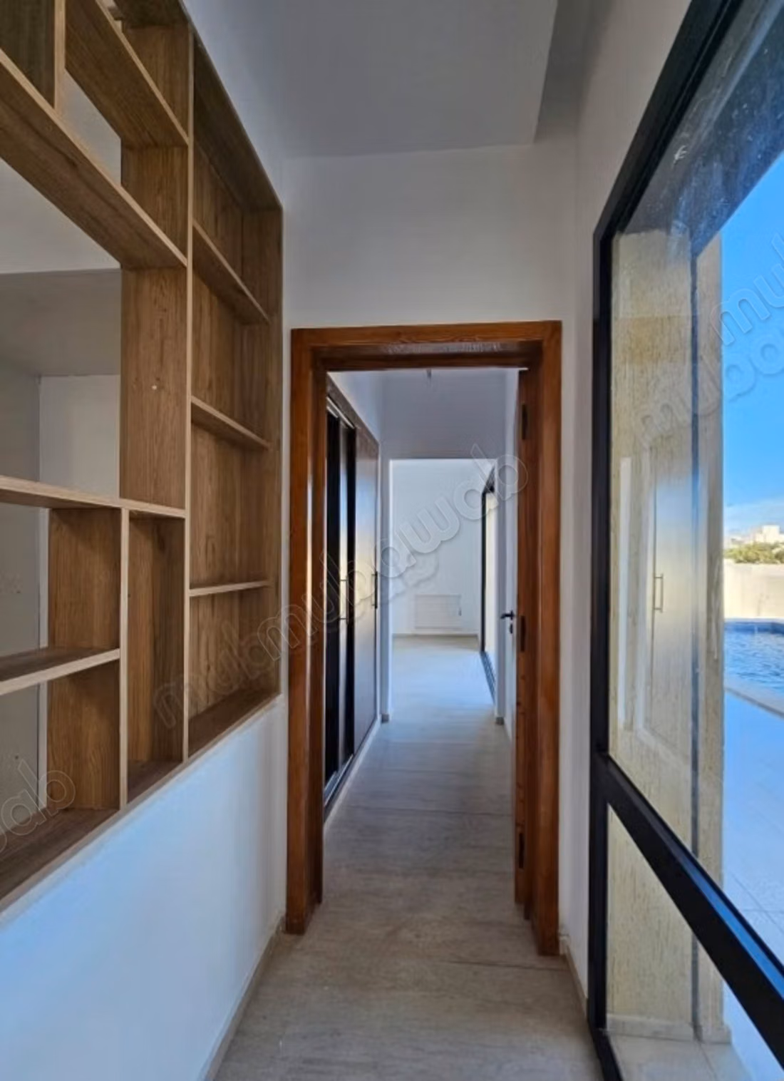 Villa di alta classe in vendita ad Aghir. Superficie totale 210 m². Piscina e aria condizionata