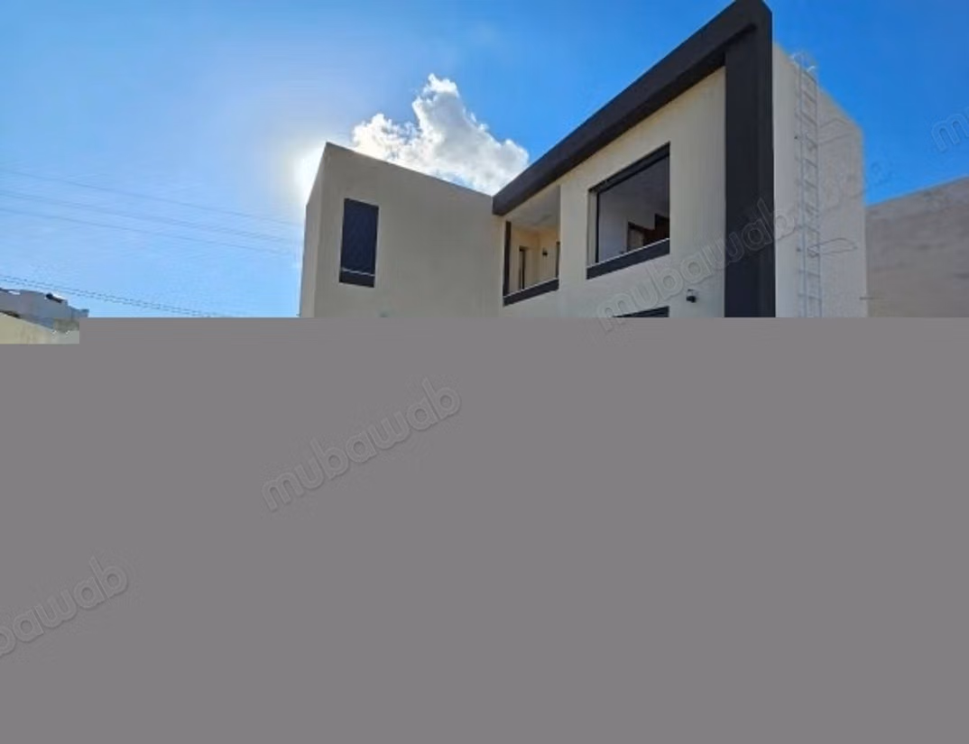 Villa di alto standing in vendita ad Aghir. Superficie totale 210 m². Piscina e aria condizionata