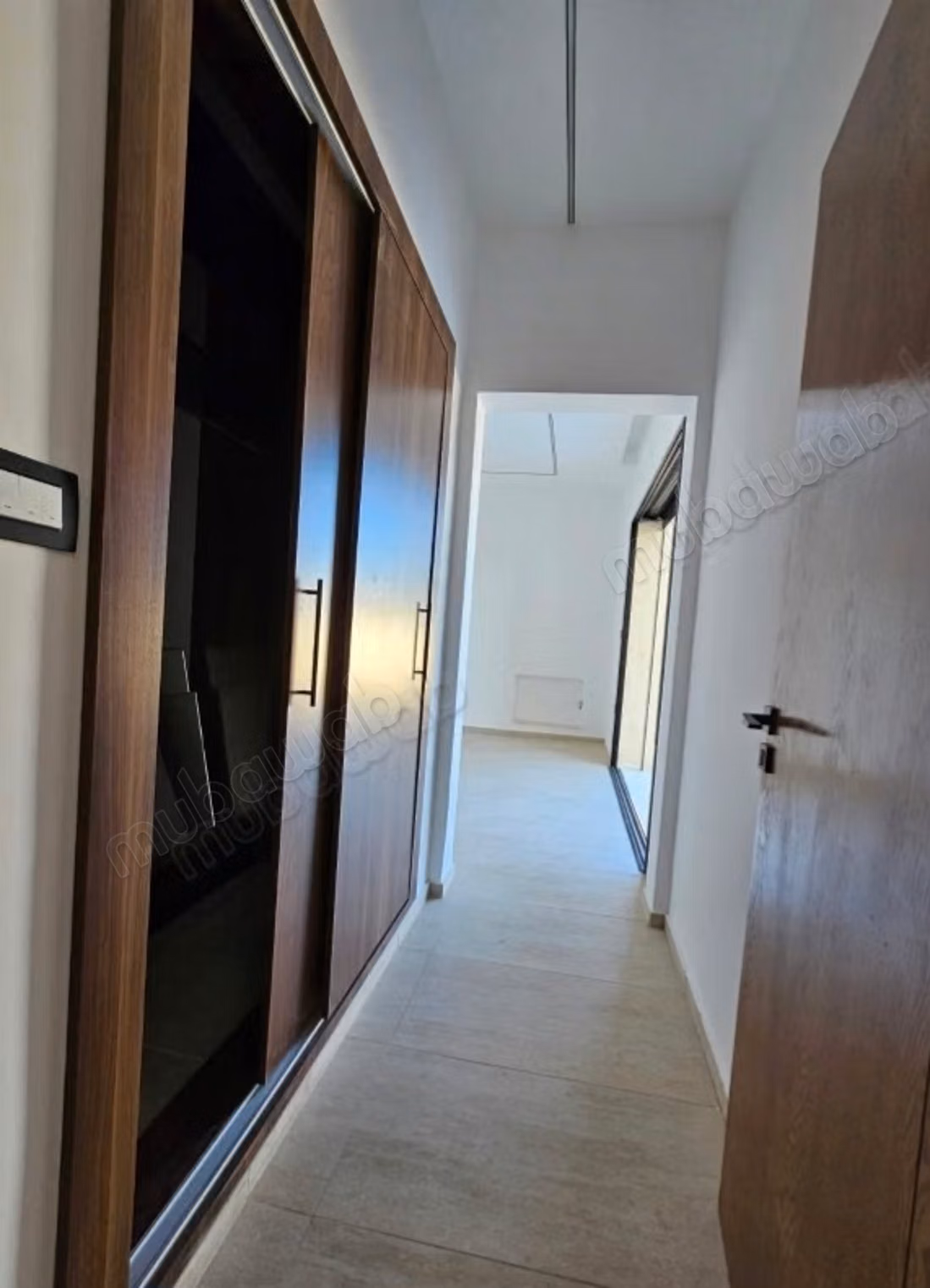 Villa di alta classe in vendita ad Aghir. Superficie totale 210 m². Piscina e aria condizionata