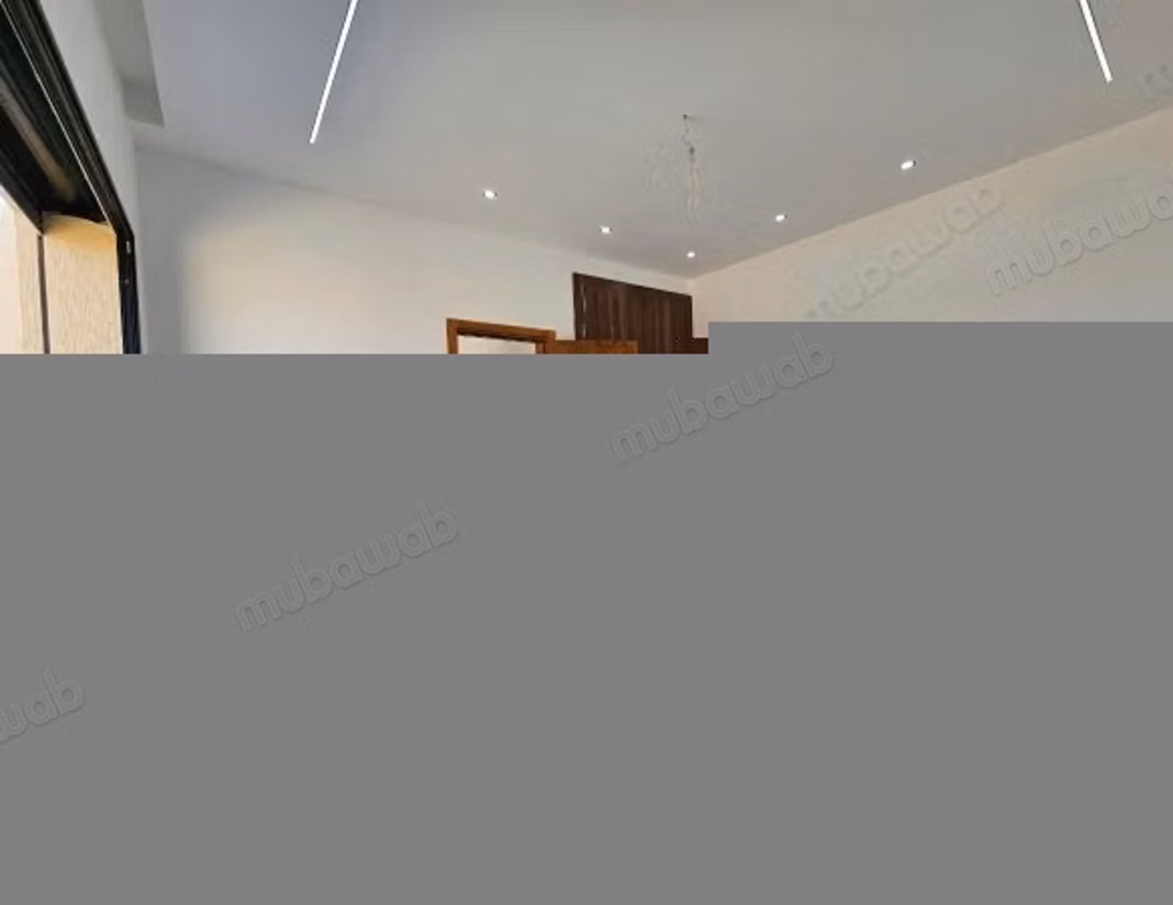 Villa di alto standing in vendita ad Aghir. Superficie totale 210 m². Piscina e aria condizionata