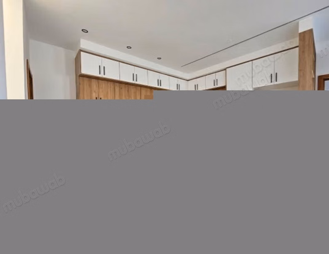 Villa di alto standing in vendita ad Aghir. Superficie totale 210 m². Piscina e aria condizionata