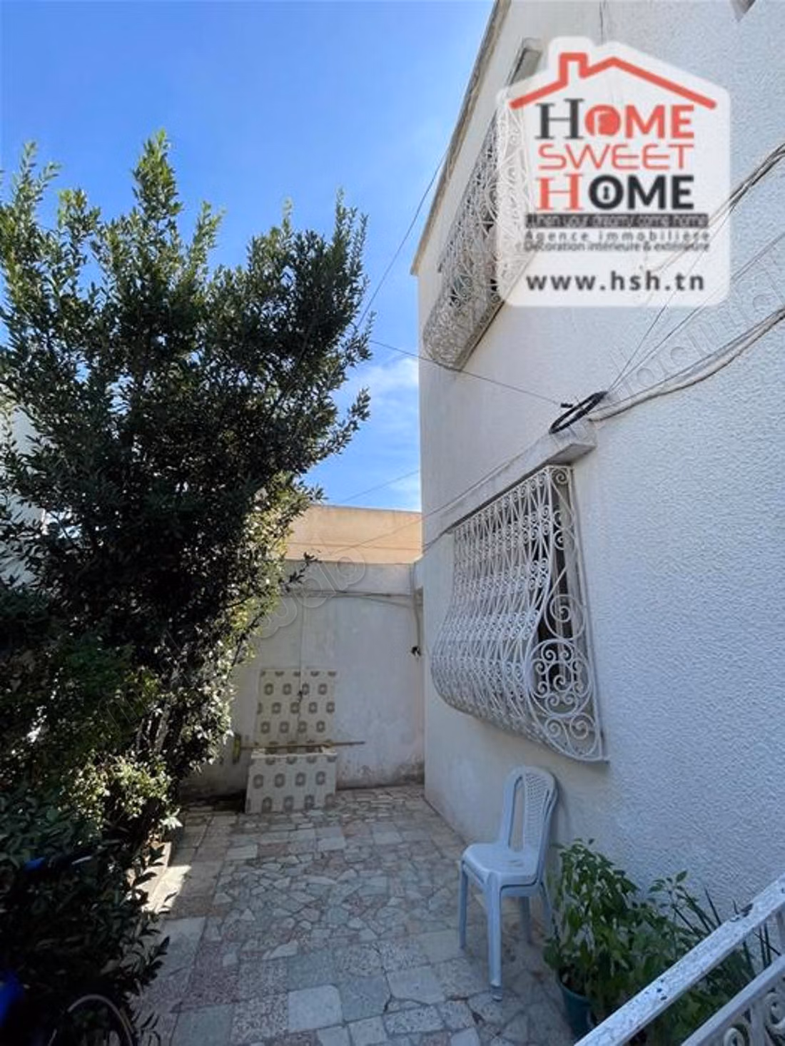 Villa Ronza à vendre à Ezzahra