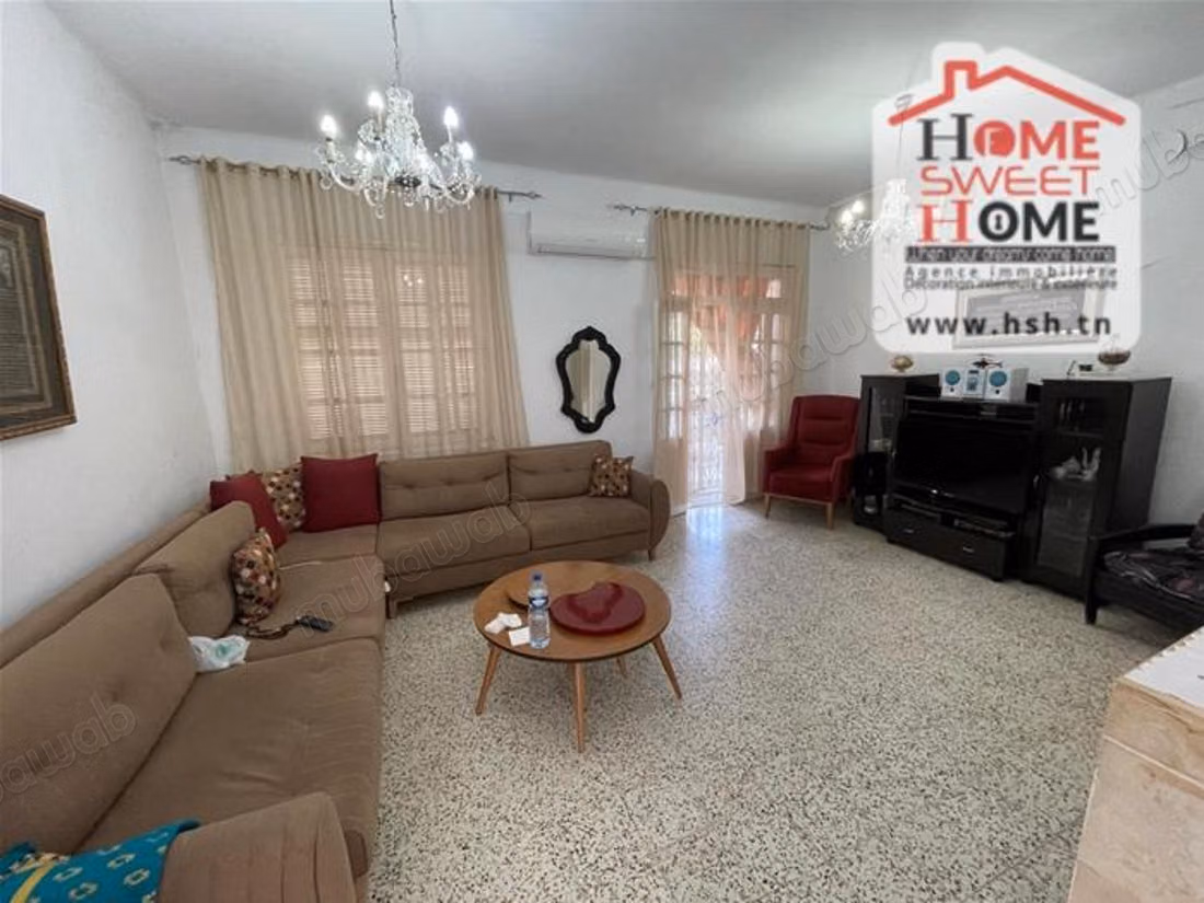 Villa Ronza à vendre à Ezzahra