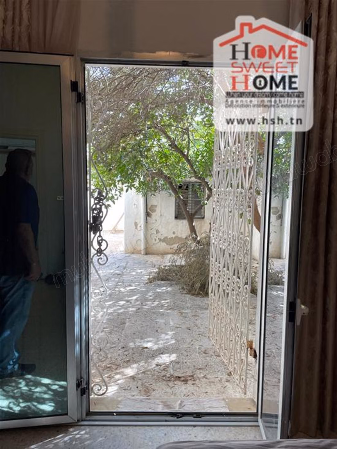 Villa Ronza à vendre à Ezzahra