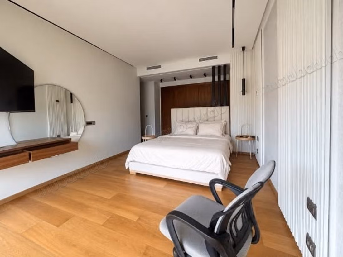 Appartement en location à Casablanca Finance City.
Superficie 190 m².
Meublé