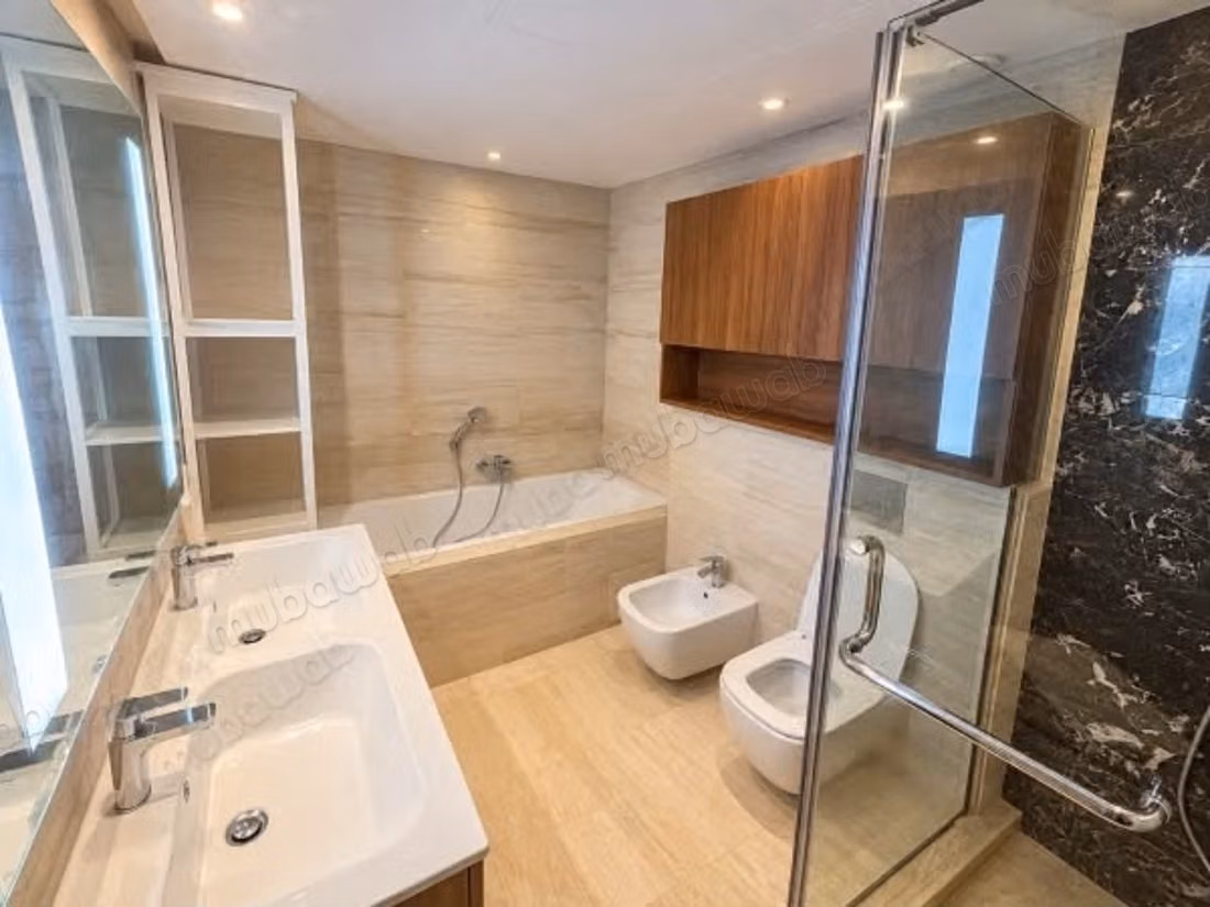 Appartement en location à Casablanca Finance City.
Superficie 190 m².
Meublé