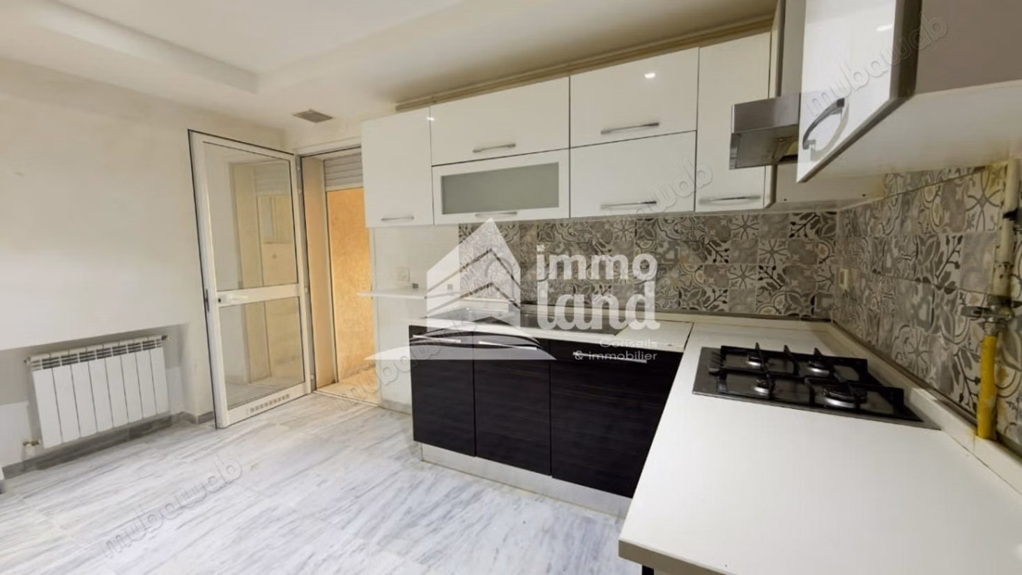 Appartement S2 de 139m2 aux Jardins d’el Menzah 2