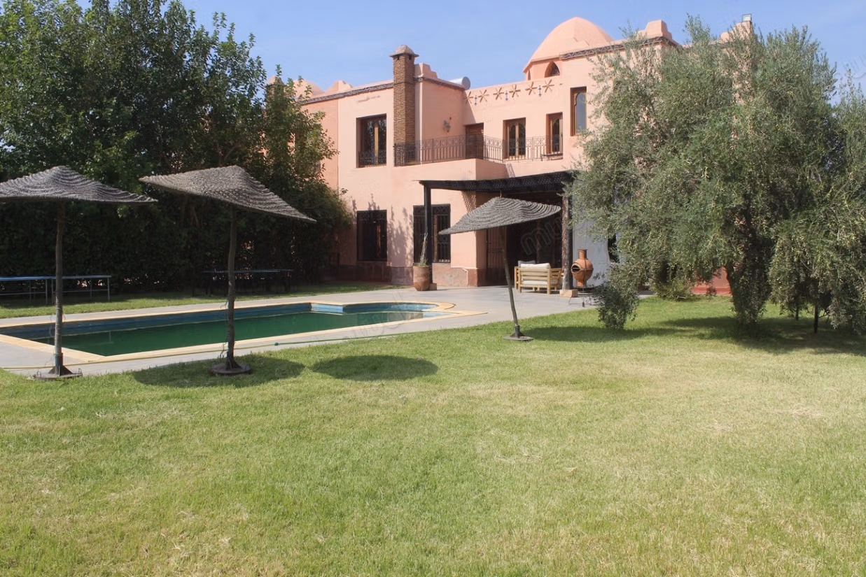 Maison de campagne au niveau de 
Aquafun