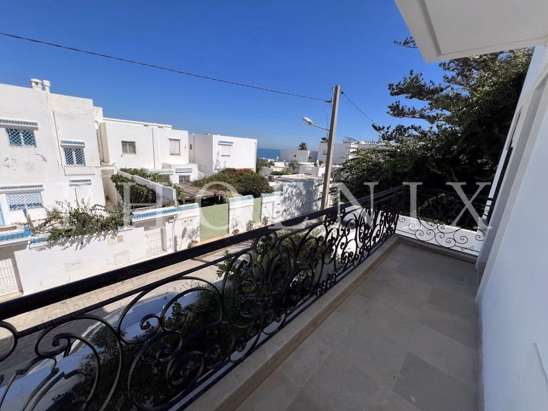 App S2 neuf avec terrasse à La Marsa