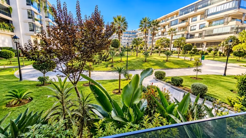Appartement rez de jardin meublé luxe à Californie