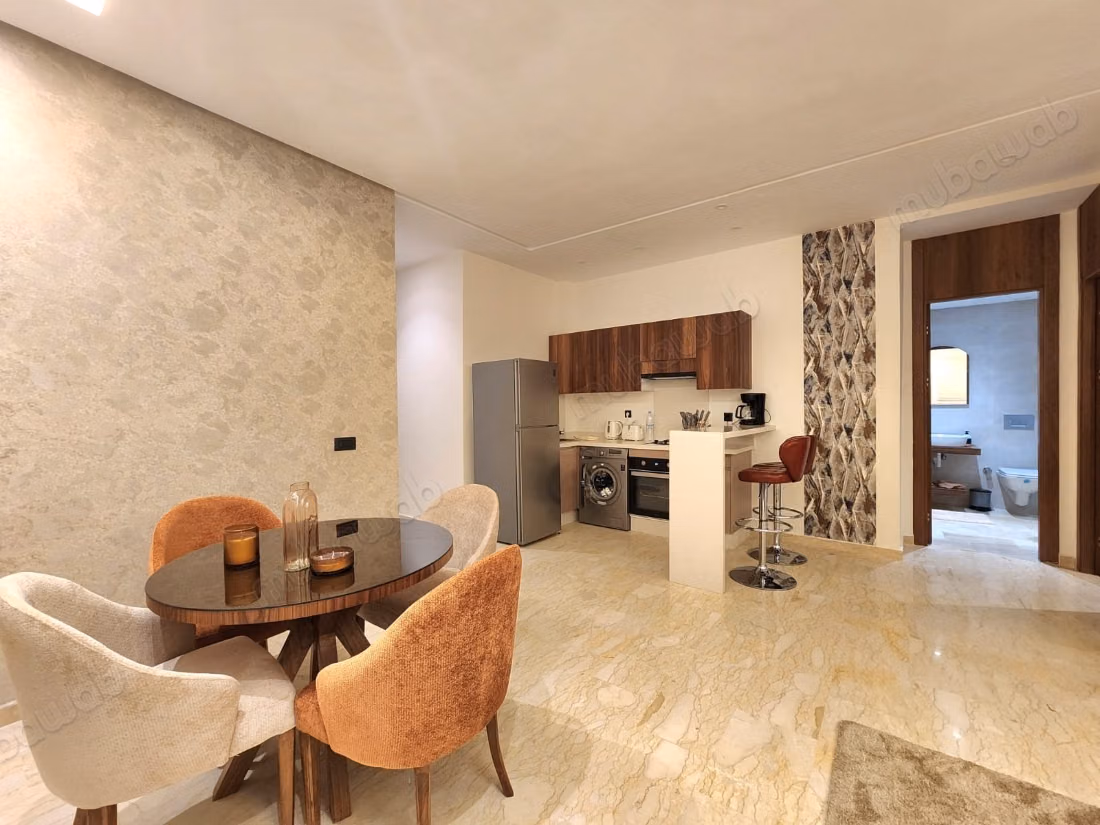 Location d'un appartement à Bourgogne Ouest. 
1 chambre. 
Meublé