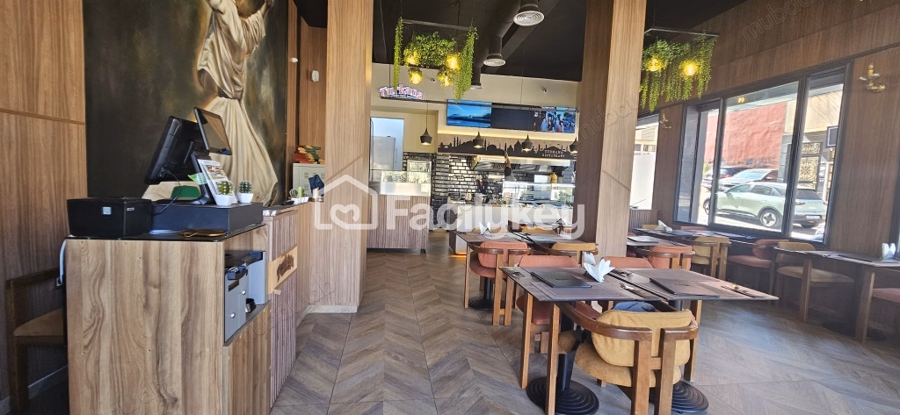 Local commercial de 230 m² à Casablanca