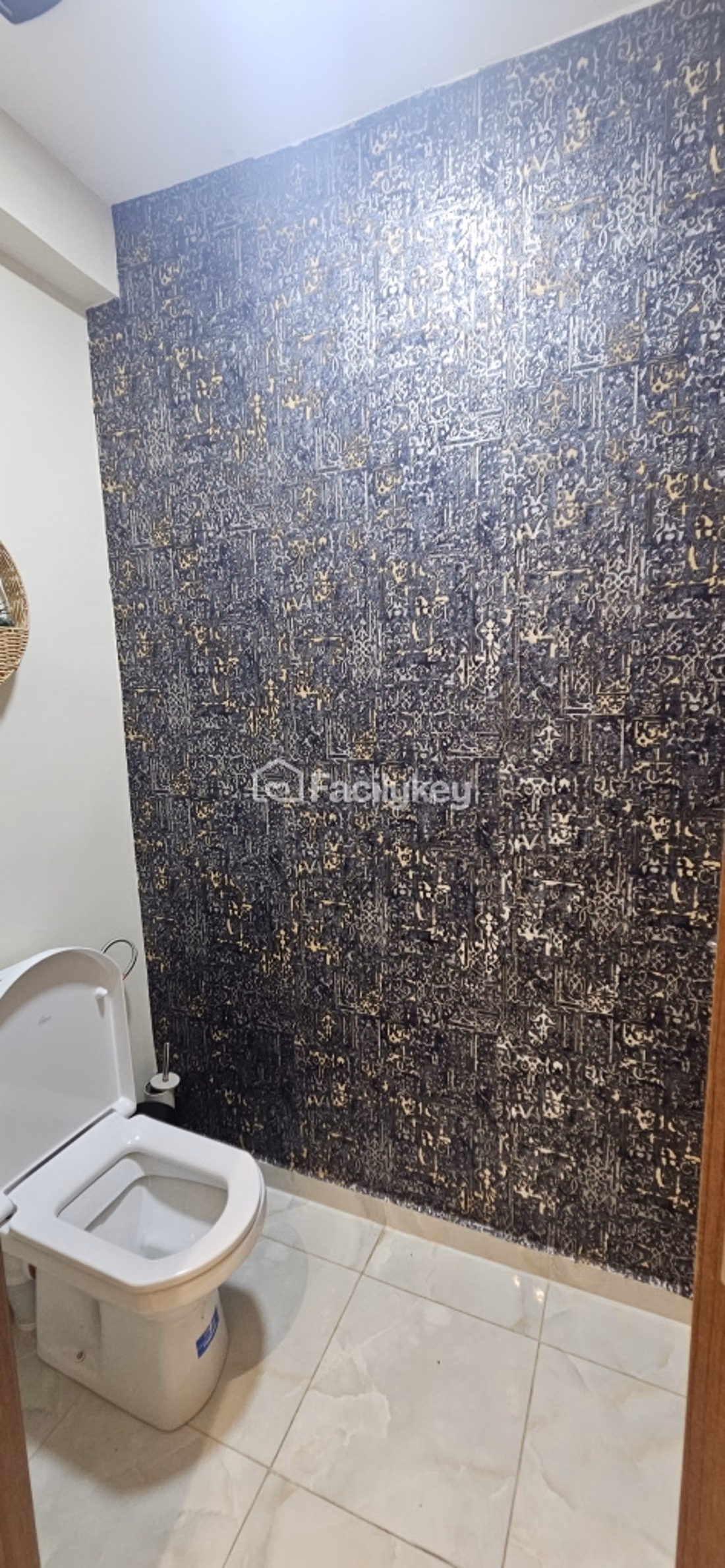 Local commercial de 230 m² à Casablanca