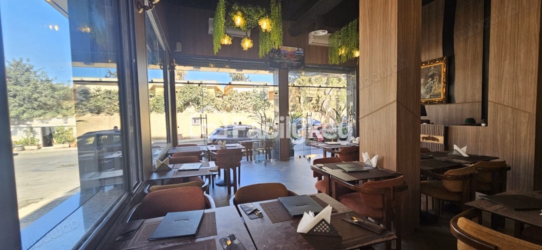 Local commercial de 230 m² à Casablanca