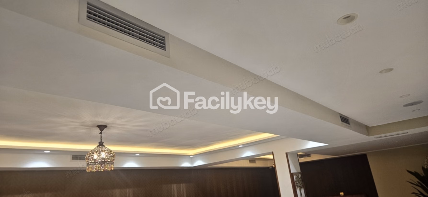Local commercial de 230 m² à Casablanca