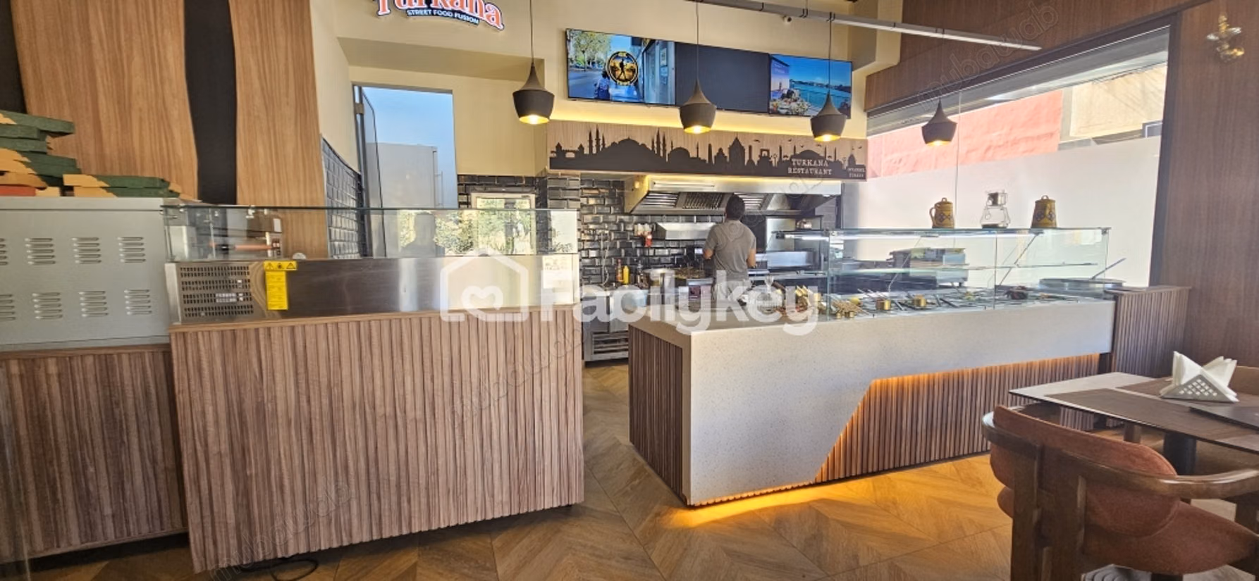 Local commercial de 230 m² à Casablanca