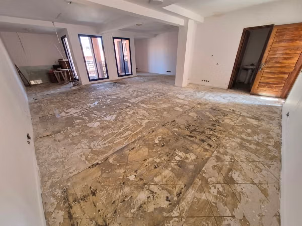 Beau local commercial en location à Guéliz. Surface de 110 m²