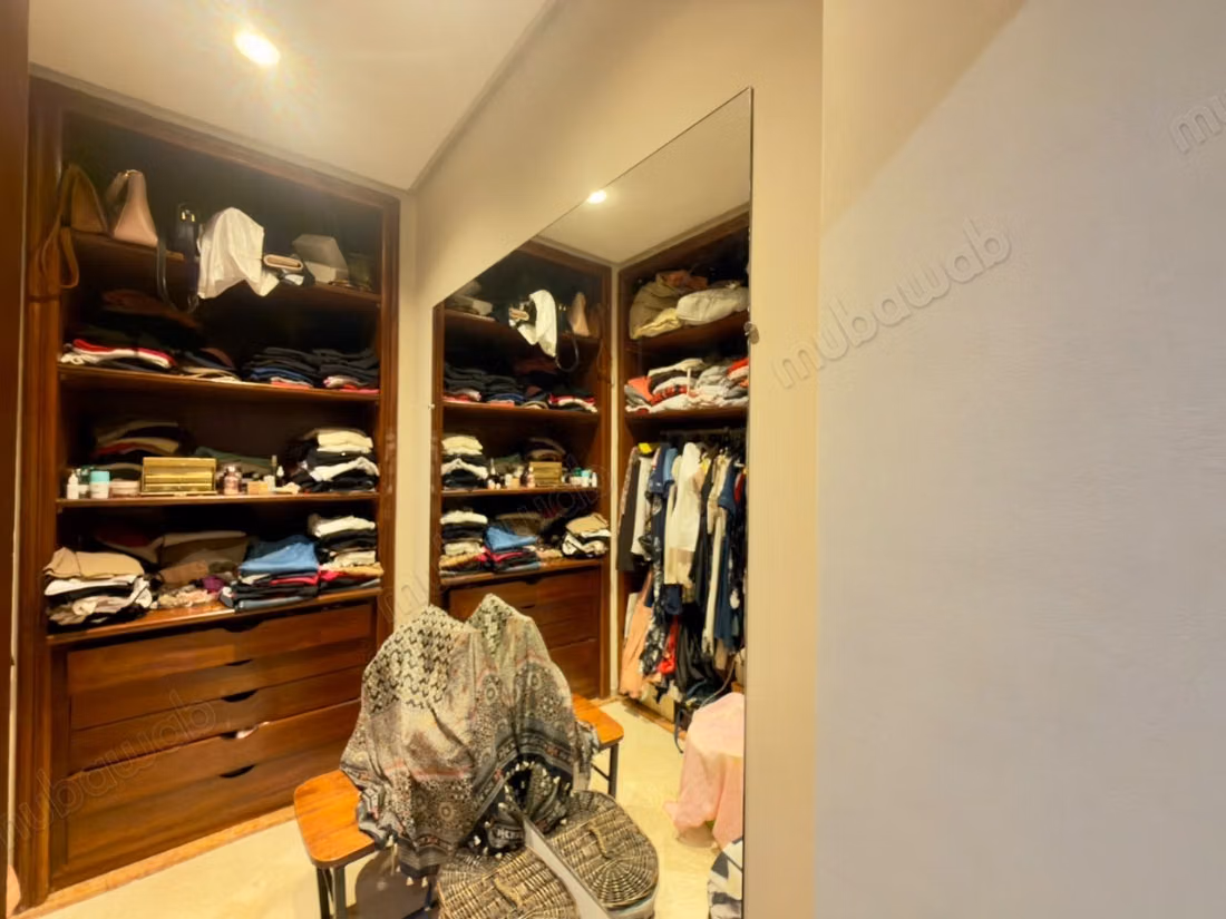 À VENDRE Appartement de prestige au Triangle d’Or
