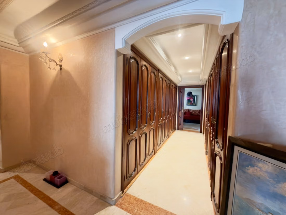 À VENDRE Appartement de prestige au Triangle d’Or