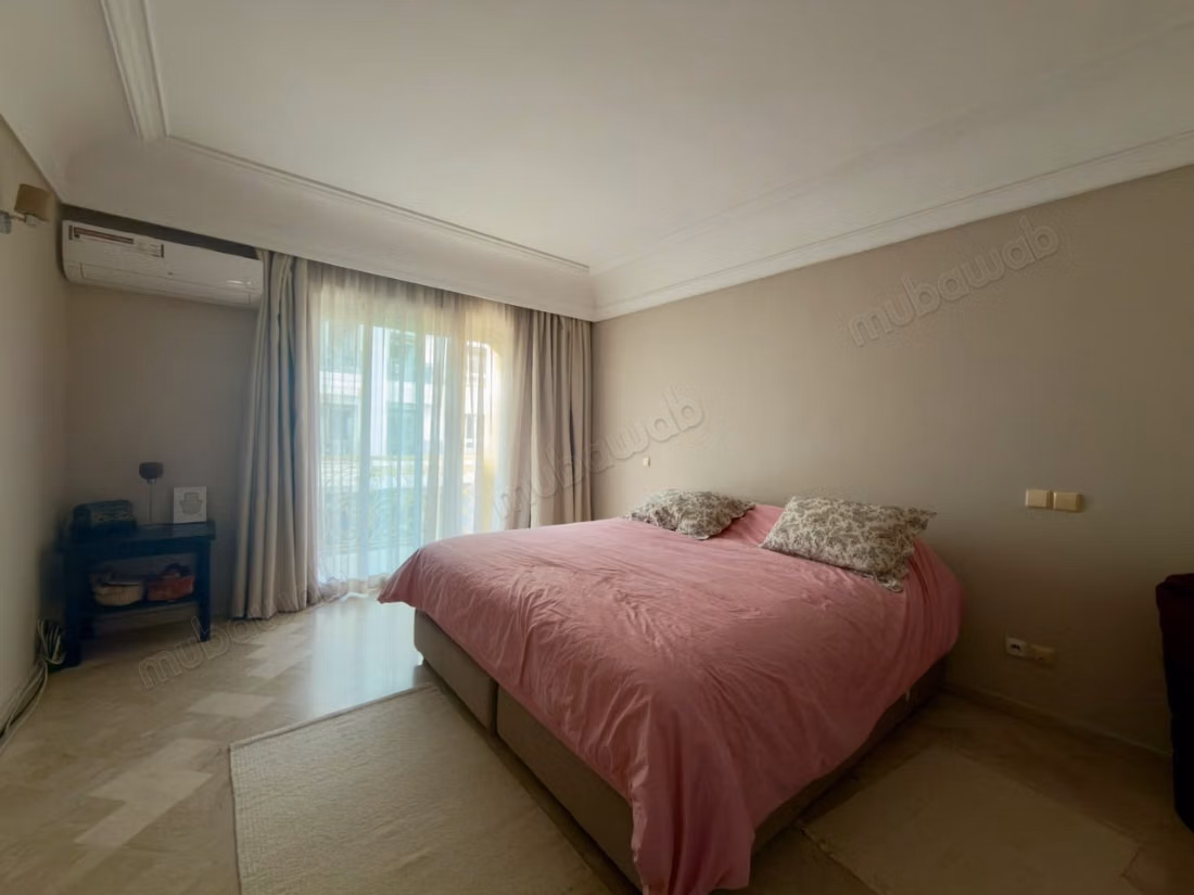 À VENDRE Appartement de prestige au Triangle d’Or