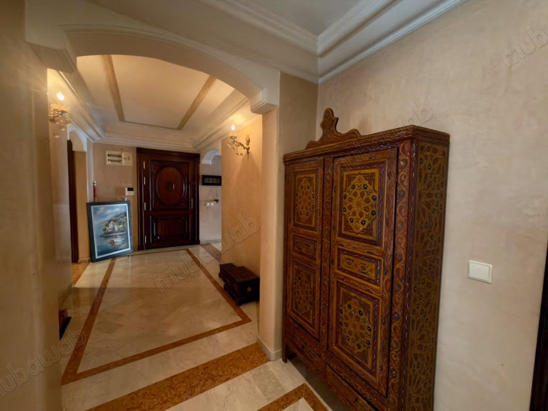À VENDRE Appartement de prestige au Triangle d’Or