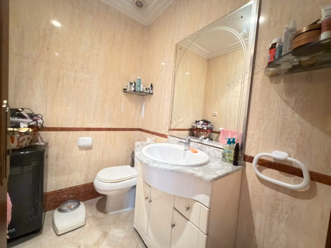 À VENDRE Appartement de prestige au Triangle d’Or