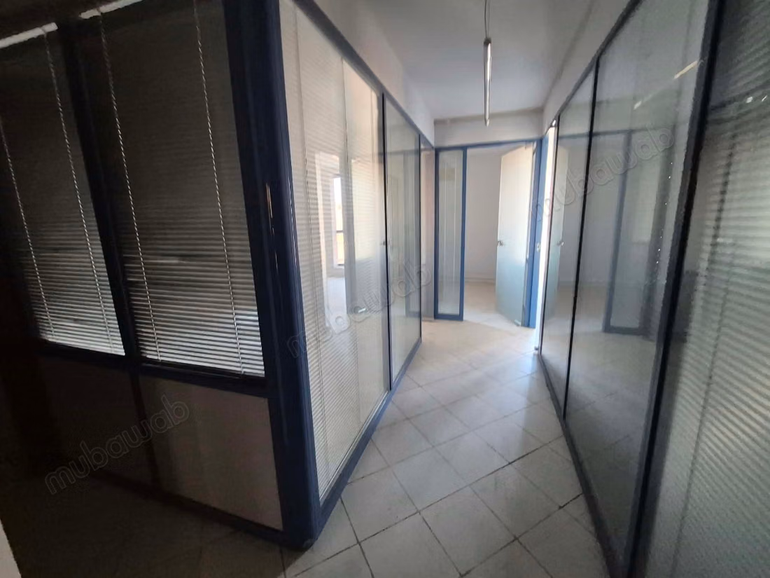 Bureaux à louer à Guéliz. 
Superficie 100 m²