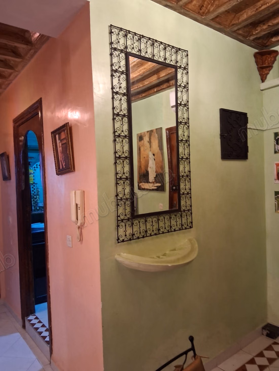 Très bel appartement en location à Route de Fez. 
2 belles chambres. 
Meublé