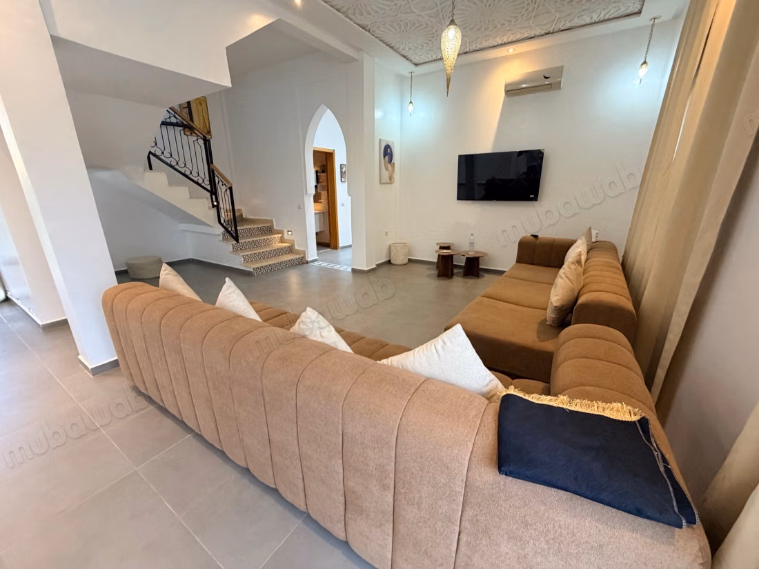 Villa neuve meublée avec piscine 4 chambres avec salles de bain