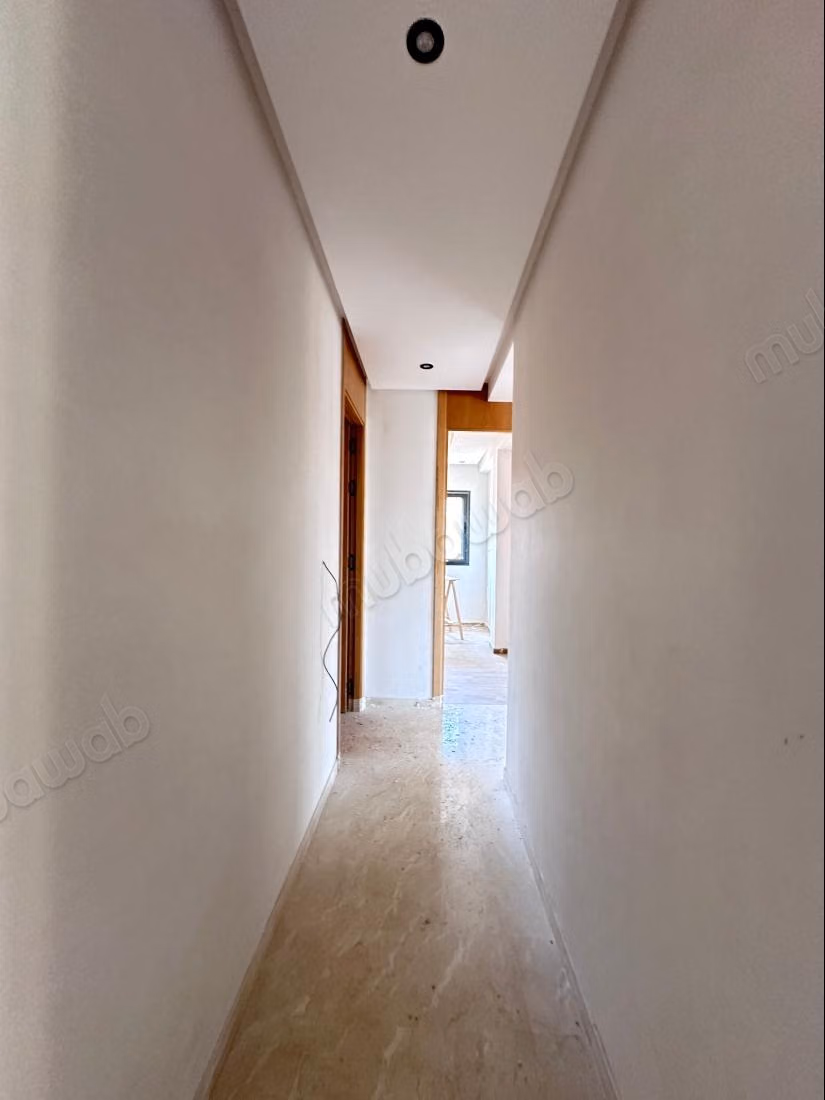 Apartamento de 3 habitaciones al lado de McDonald's en la ruta de Casablanca